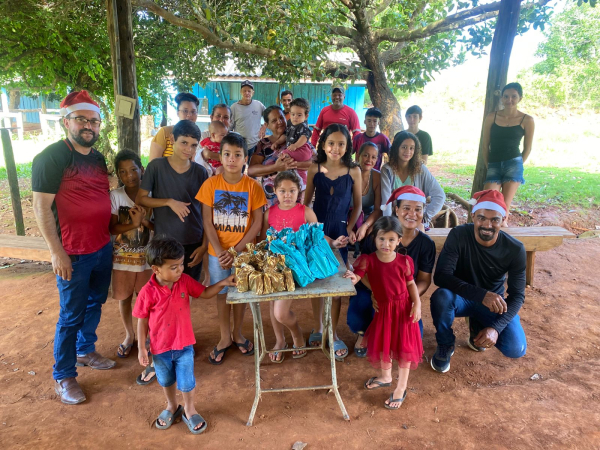 ALEGRIA DE NATAL PARA AS CRIANÇAS DE PARECIS